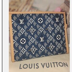 Louis Vuitton
Louis Vuitton Toiletry Blue Since 1854 Canvas Pouch